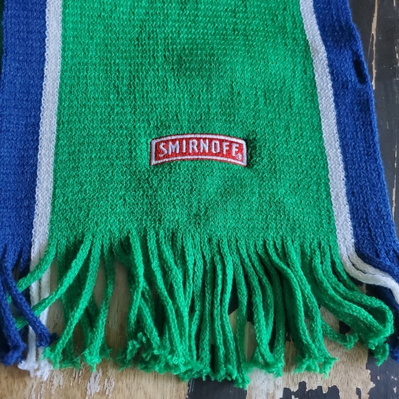 Vancouver Canucks scarf - Picture 4 of 5
